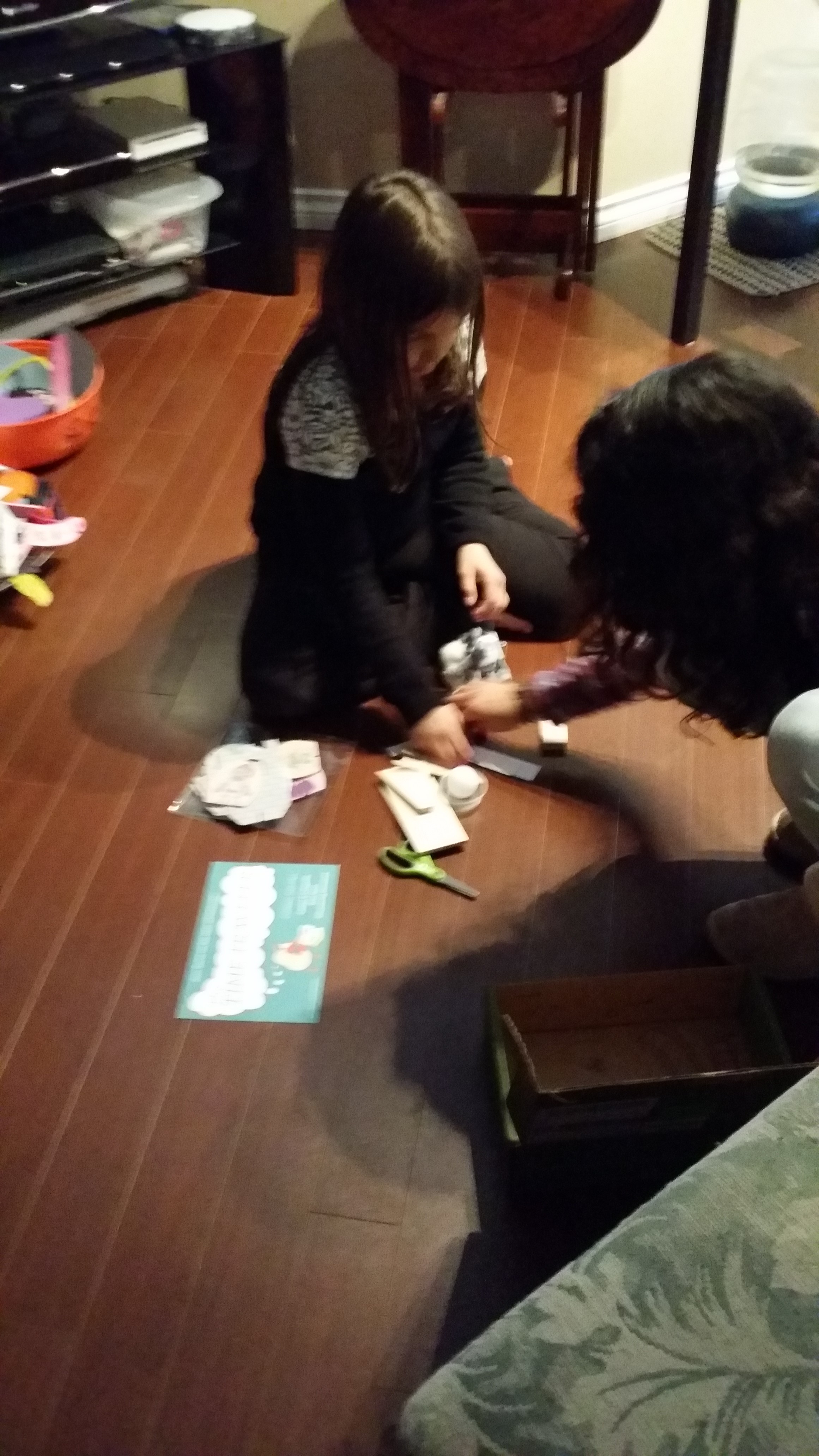 Kiwi Crate MomMomOnTheGo