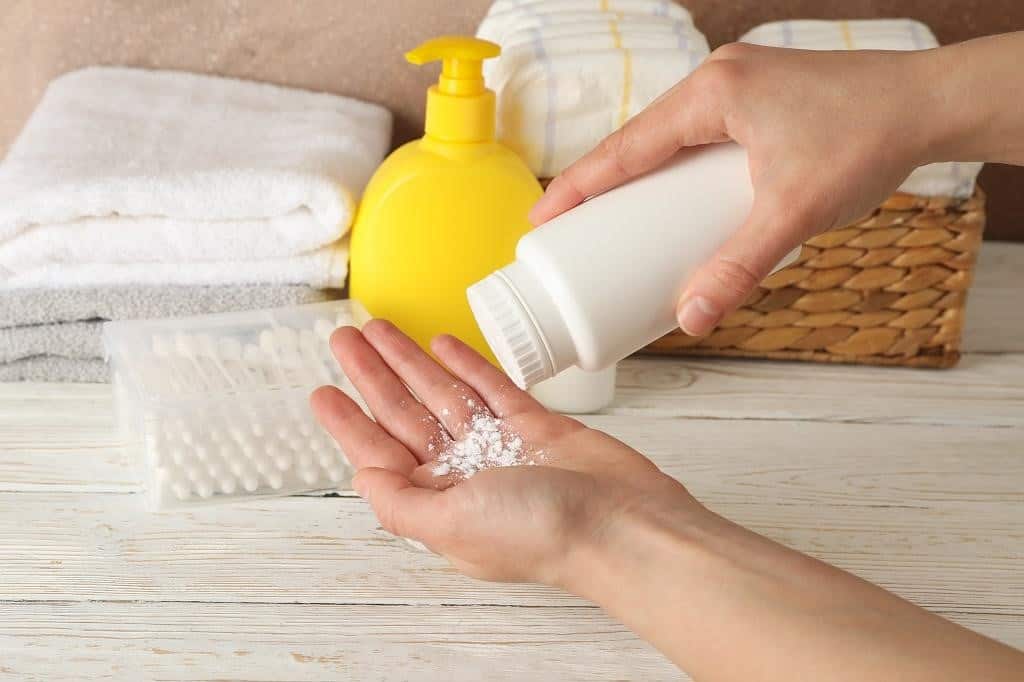 3 Talc Free Baby Powder Alternatives that You Can Make at Home